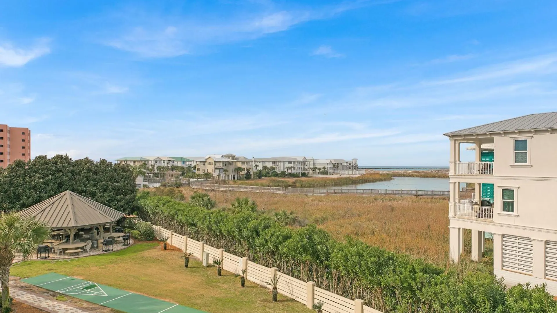 Islander 318, Updated 2 Bedroom 2 Bath, Free Beach Service Destin 0*,  United States