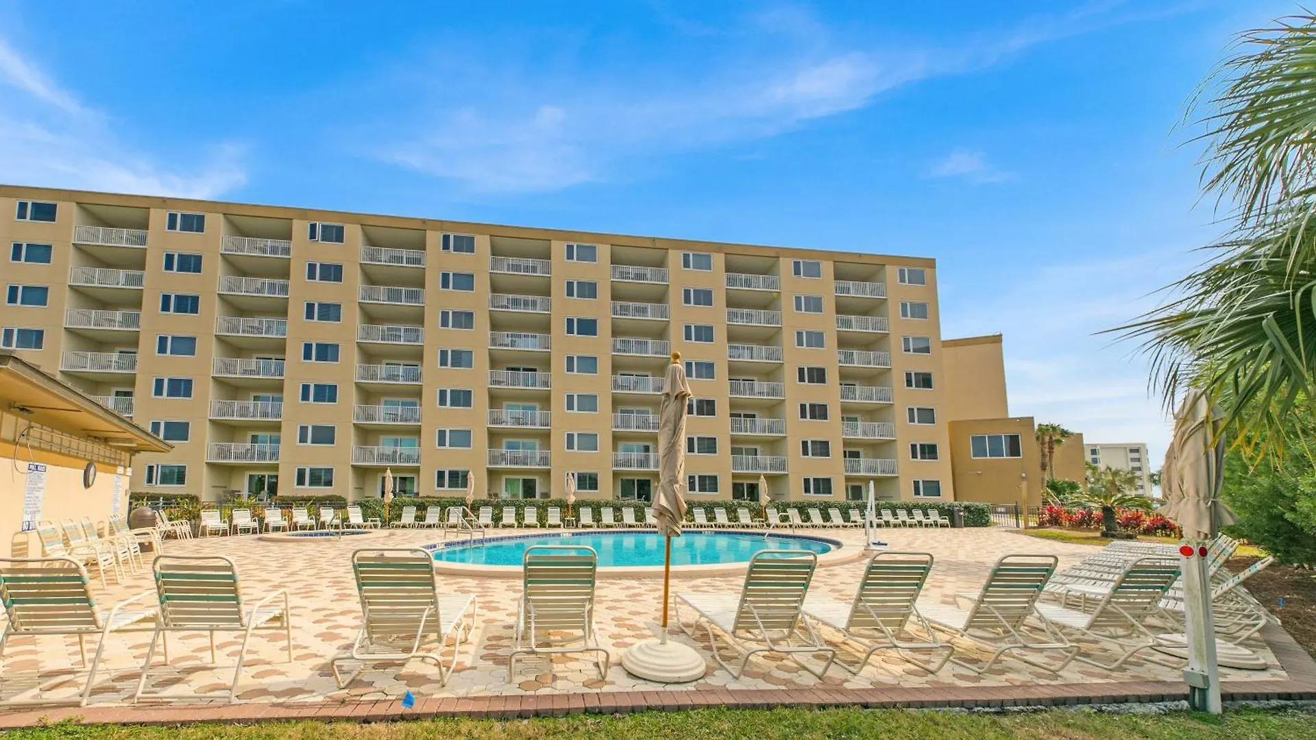 Islander 318, Updated 2 Bedroom 2 Bath, Free Beach Service Destin Holiday home