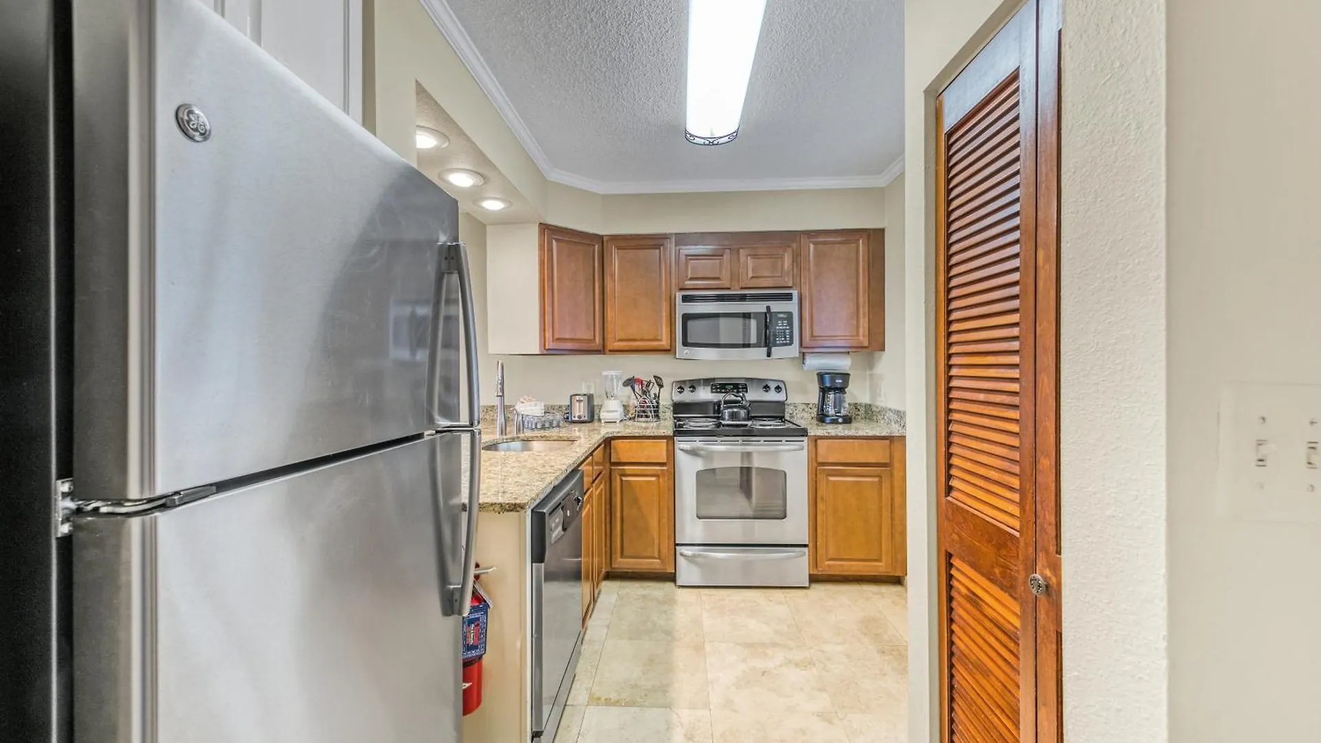 Islander 318, Updated 2 Bedroom 2 Bath, Free Beach Service Destin Holiday home